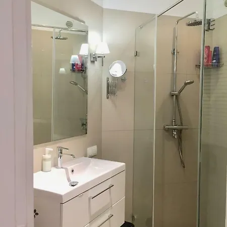 Beautiful In The Heart Of Warsaw, Poznanska Appartement
