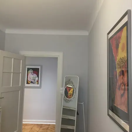 Beautiful In The Heart Of Warsaw, Poznanska Appartement