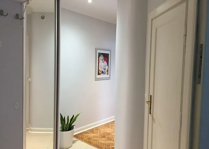 شقة Beautiful In The Heart Of Warsaw, Poznanska