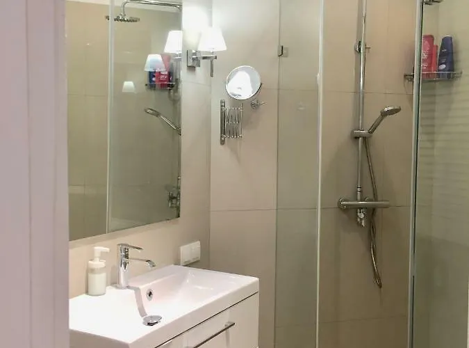 Beautiful In The Heart Of Warsaw, Poznanska شقة