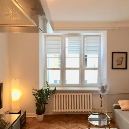 Beautiful In The Heart Of Warsaw, Poznanska *